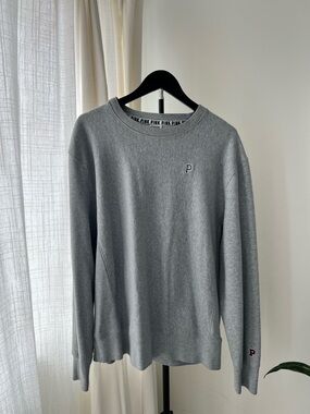 PINK- Crewneck Sweatshirt - Gray